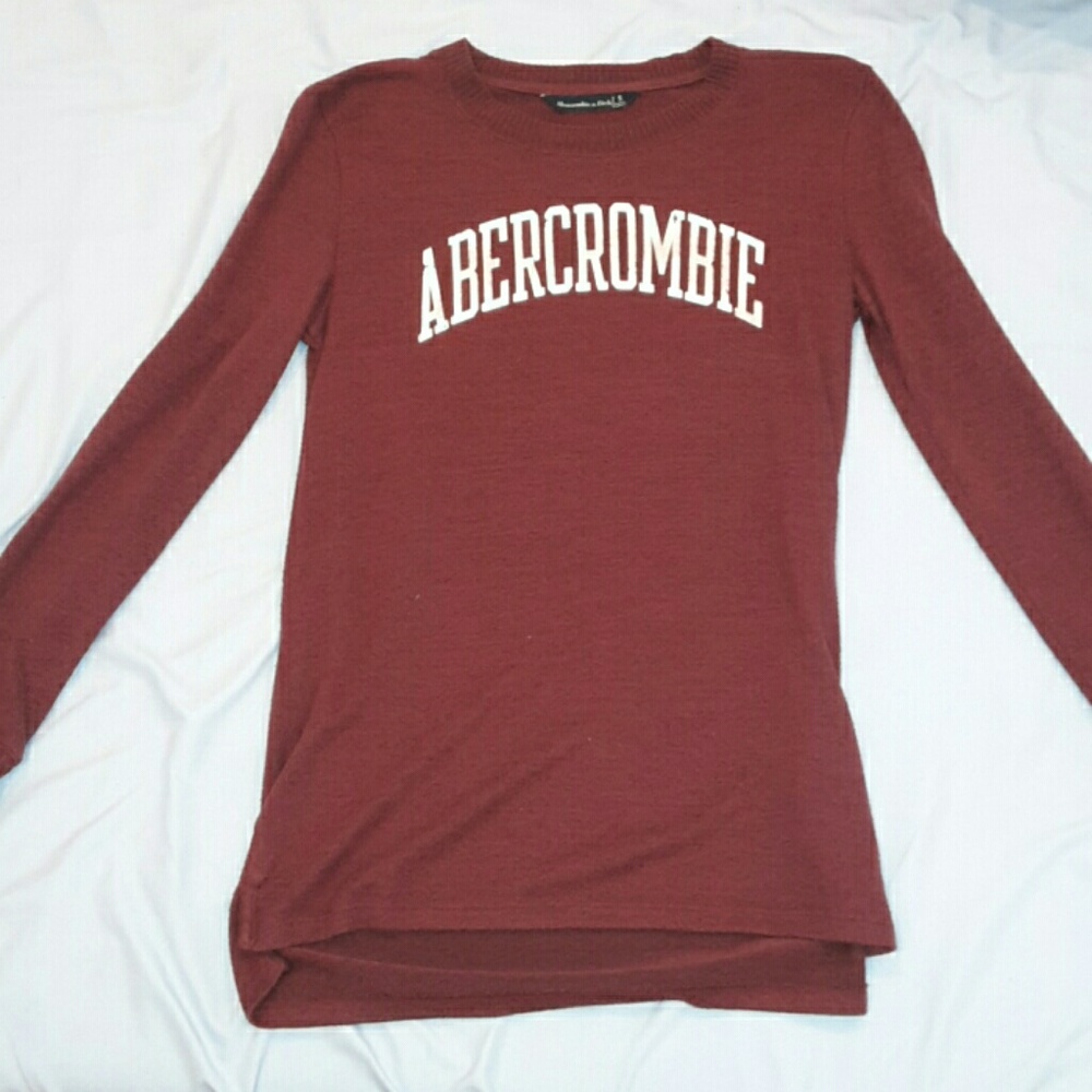 Maroon soft and stretchy Abercrombie logo shirt
